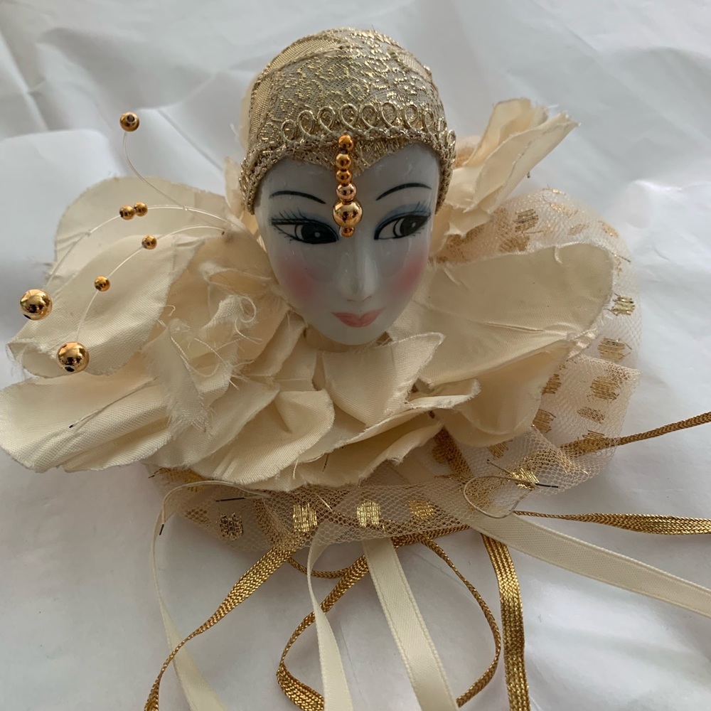 Mann Porcelain Head Flapper Girl Ivory